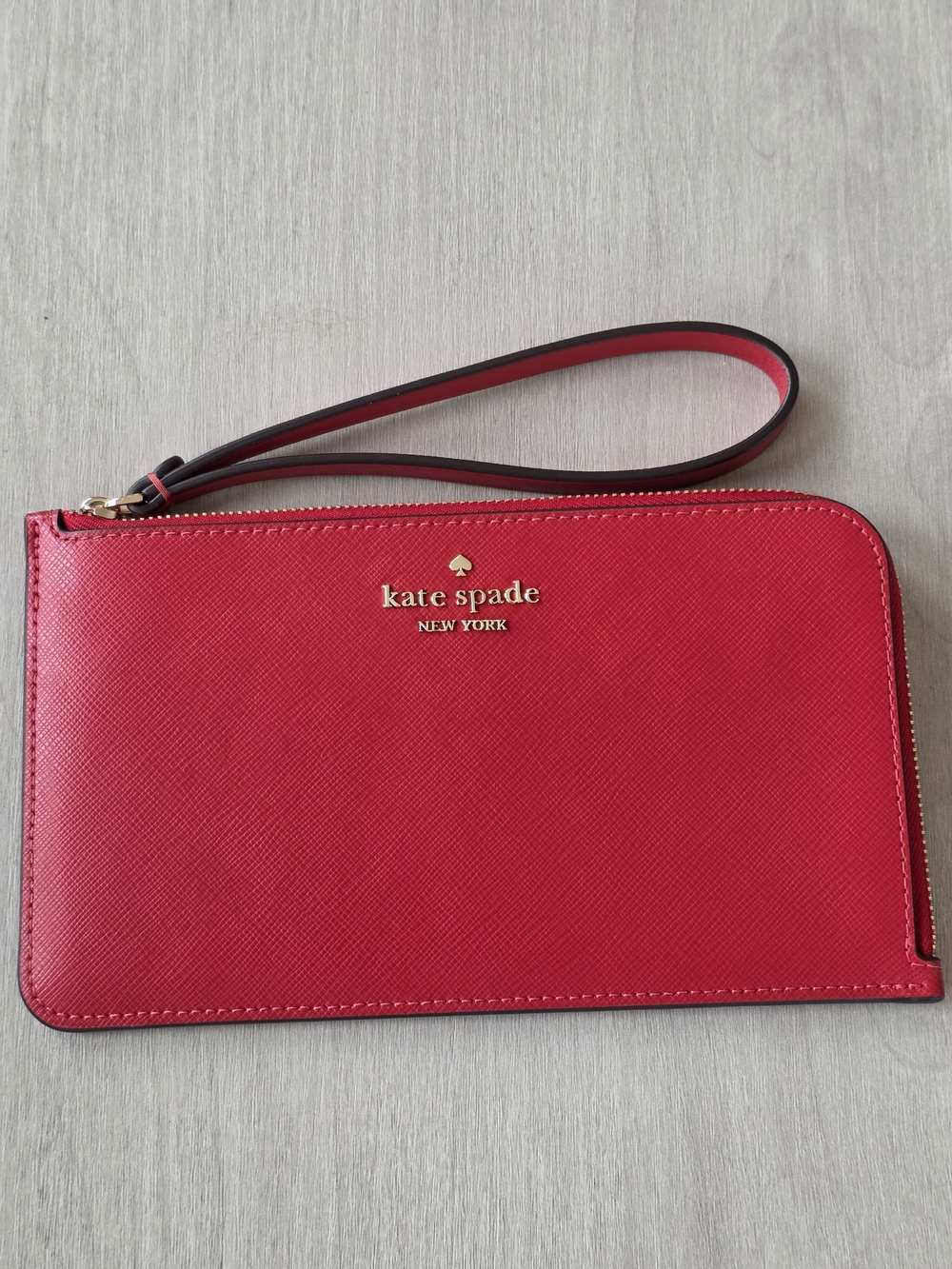 Kate Spade Lucy L-Zip Wristlet Red
